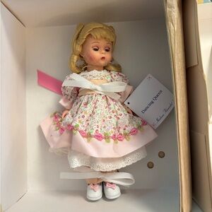 Madame Alexander doll Dancing Queen 38265